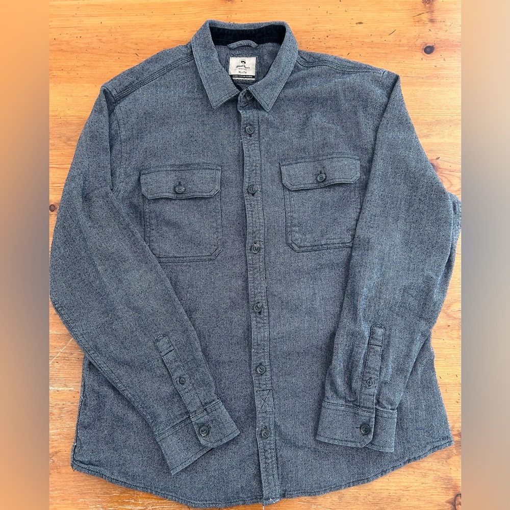 WindRiver Men’s Button-Up Shirt- 98% Cotton